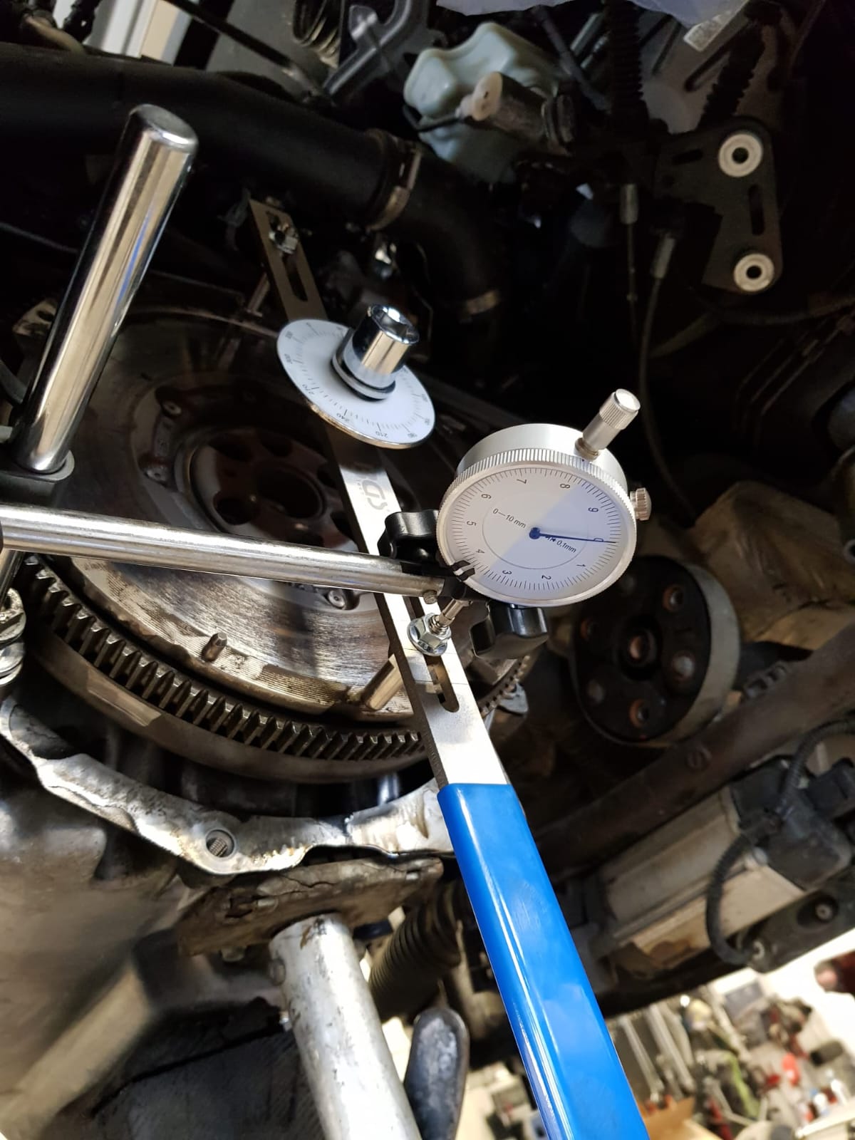 Hier sind wir gerade dabei das Kippspiel zu messen